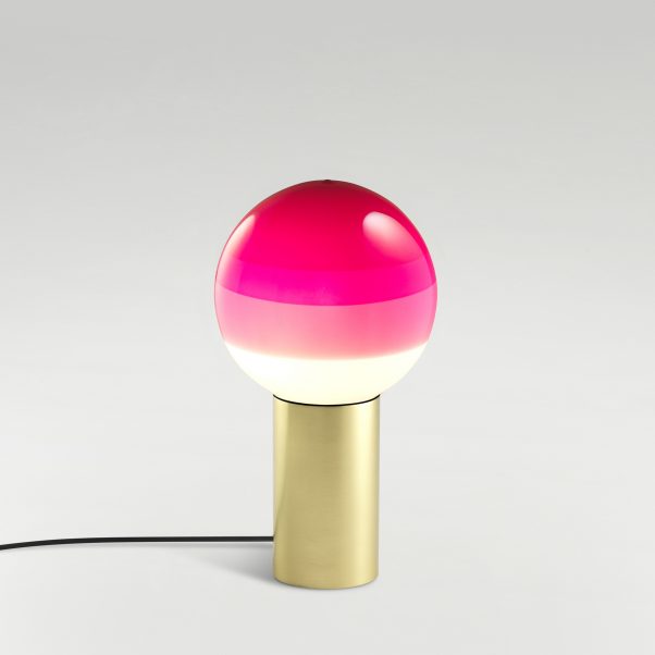 Настольный светильник Dipping Light M розовый-латунь